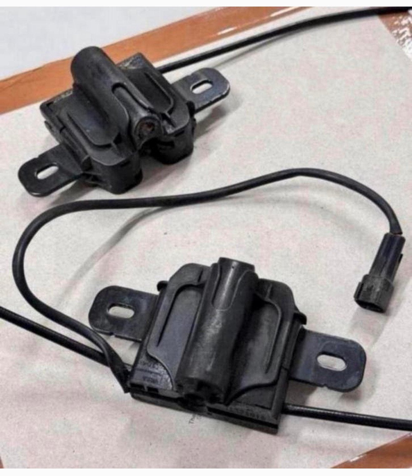 Volvo V40 motorkap slot vergrendeling set 31371016 31218878, Ophalen of Verzenden, B, H, H