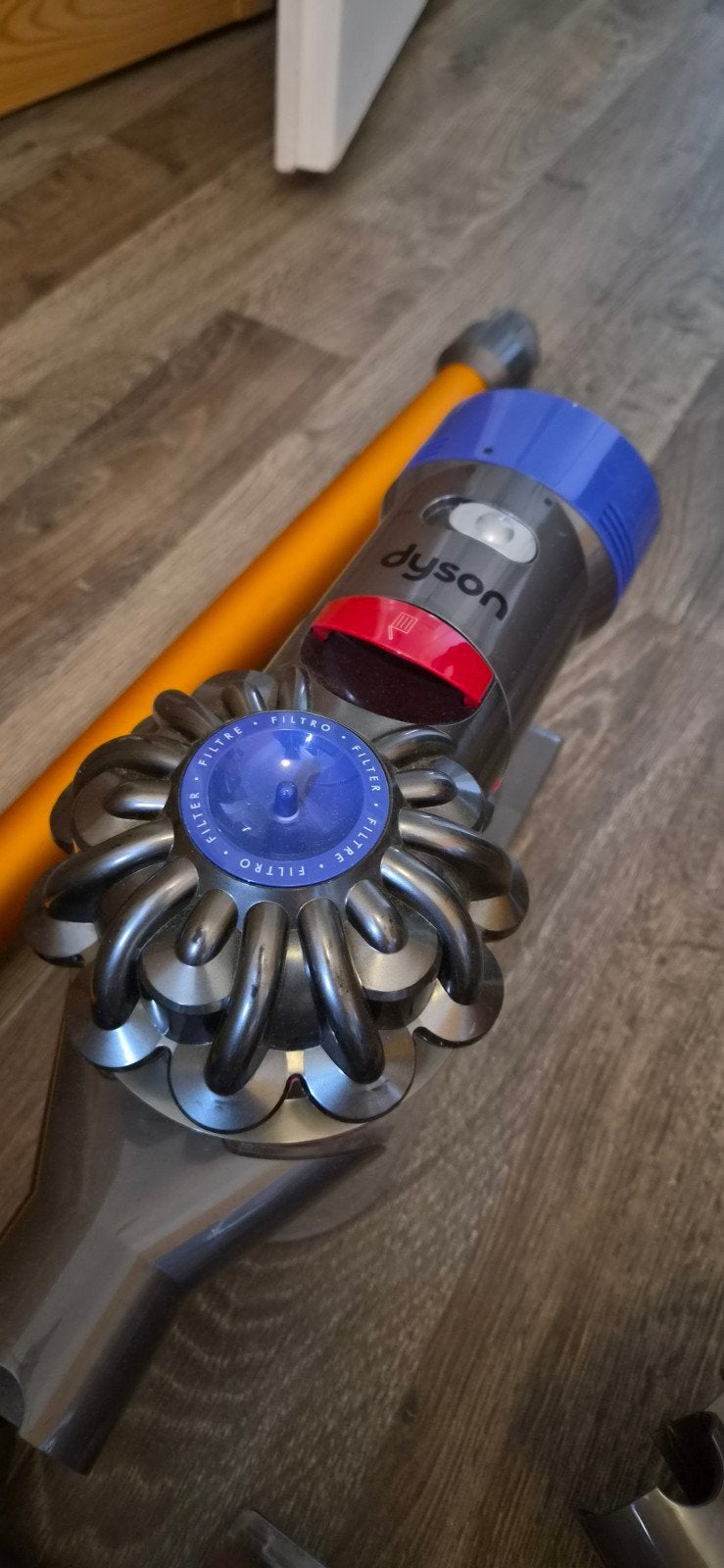 Dyson steelstofzuiger V8