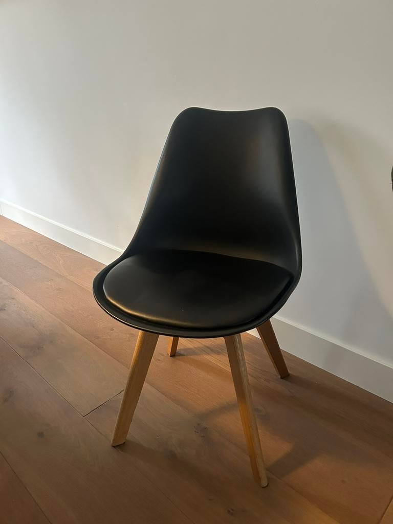 Eetkamerstoelen n zeer goede staat!, Zwart, Ophalen of Verzenden, Zo goed als nieuw, Vier