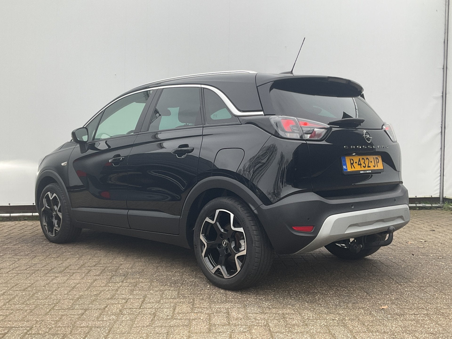 Opel Crossland 1.2 Edition Stoelverw. Carplay DAB Trekhaak H, Voorwielaandrijving, 83 pk, Gebruikt, 1199 cc