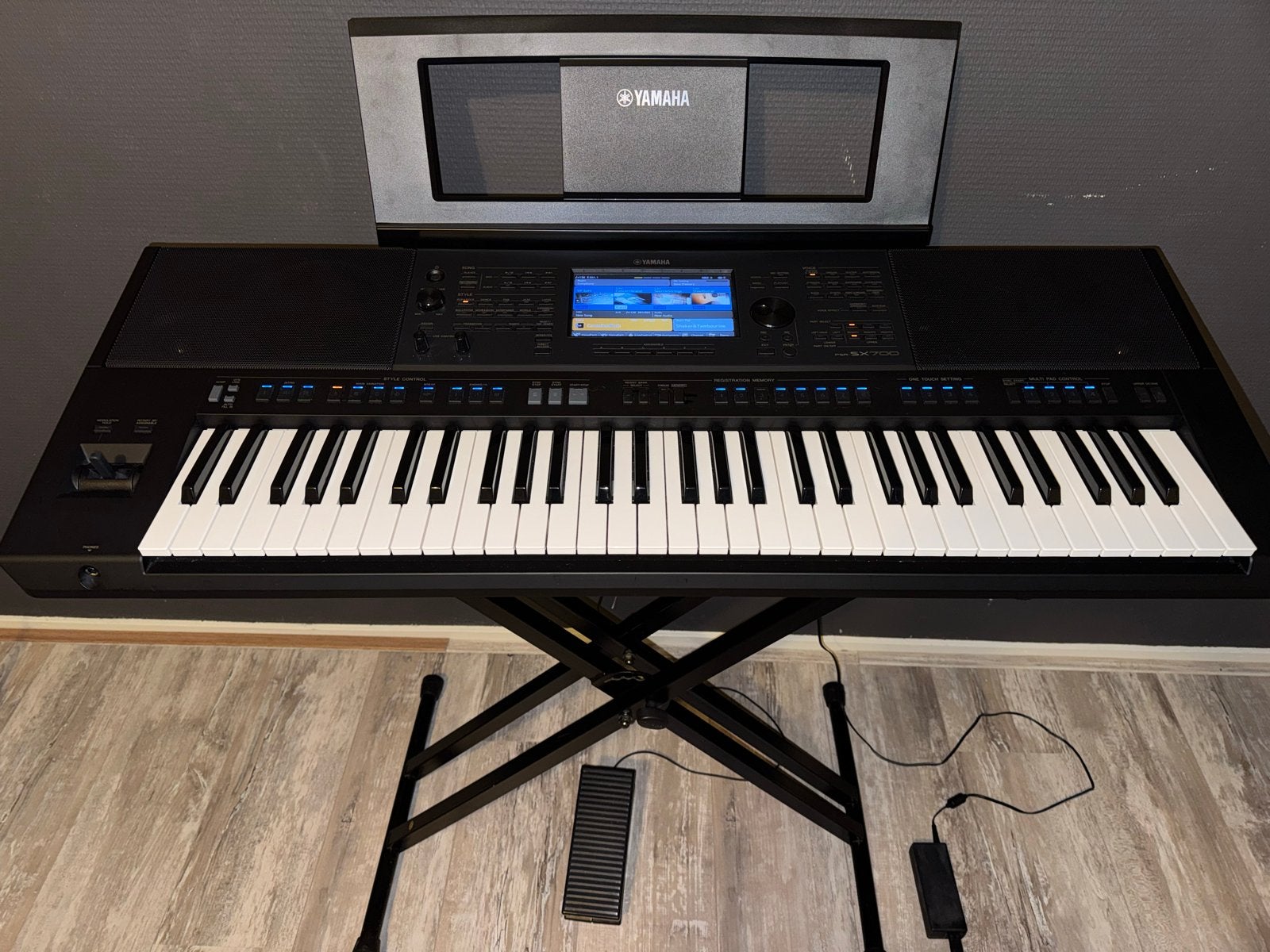 Yamaha PSR SX700 Keyboard - Zo goed als nieuw, Muziek en Instrumenten, Ophalen, 61 toetsen, Yamaha, Zo goed als nieuw
