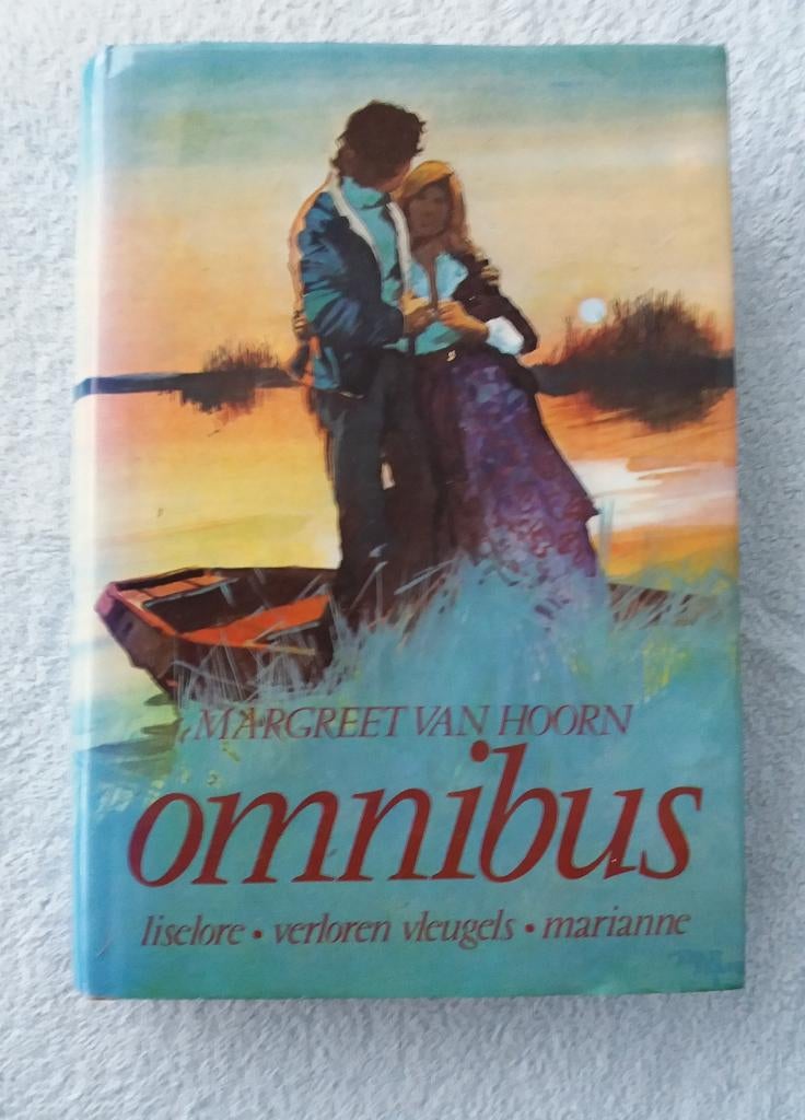 Margreet van hoorn - omnibus., Ophalen of Verzenden, Gelezen, Noord-Brabant