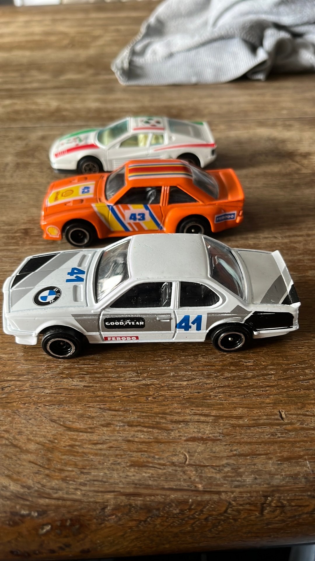 3x schaalmodel 1/43 Opel Manta,BMW & Ferrari Italia ‘90, Hobby en Vrije tijd, Modelauto's | 1:43, Ophalen of Verzenden, Zo goed als nieuw