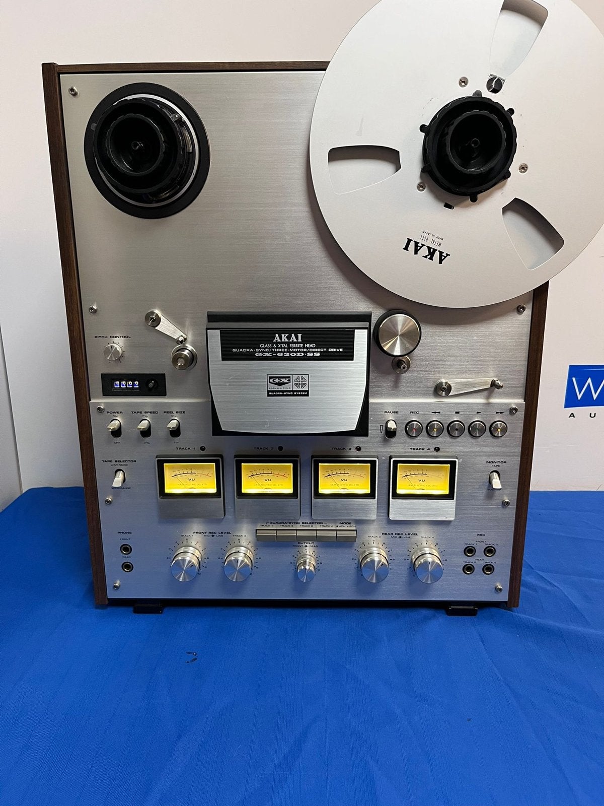 Akai GX-630D-SS Quadro Bandrecorder - service nodig, ., Ophalen of Verzenden, ., Defecte bandrecorder