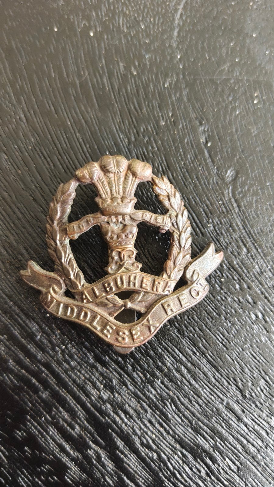 Originele WW2 Officiers capbadge Middlesex Regiment., Ophalen of Verzenden, Landmacht, Engeland, Embleem of Badge