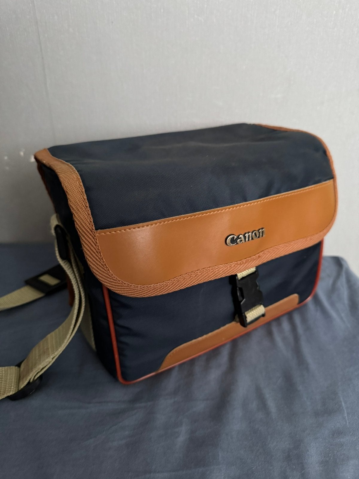 Canon cameratas / schoudertas, Audio, Tv en Foto, Fotografie | Fototassen, Ophalen, Zo goed als nieuw, Schoudertas, Canon