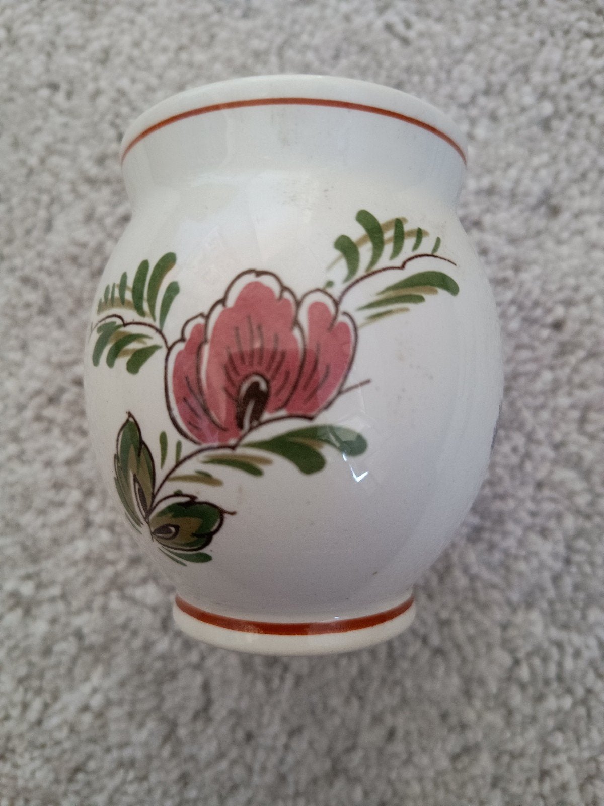 Regina Delfts Handwerk Holland Vaasje met Bloemen, Verzenden