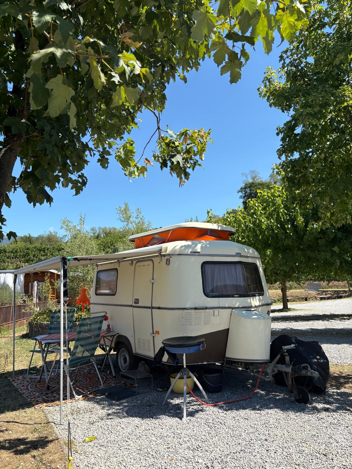 Vintage Eriba pan Familia 1986 met retro inventaris, Standaardzit, Luifel, Eriba, Tot 4 meter