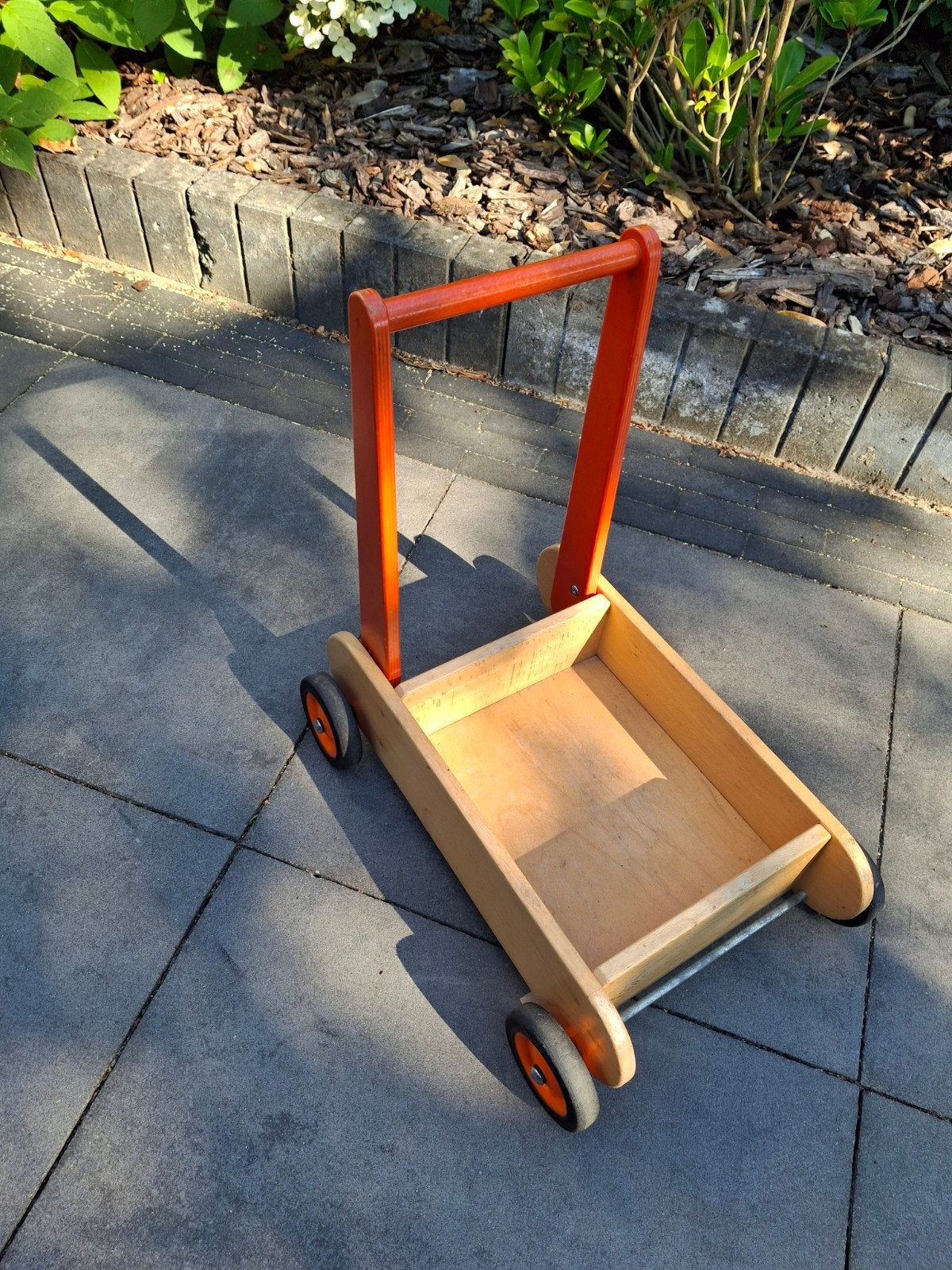 Houten loopwagen, Kinderen en Baby's, Speelgoed | Houten speelgoed, Ophalen, Duw- of Trekspeelgoed