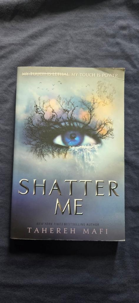 Shatter Me - Tahereh Mafi (Engels), Boeken, Ophalen of Verzenden, Gelezen, Tahereh Mafi, Amerika