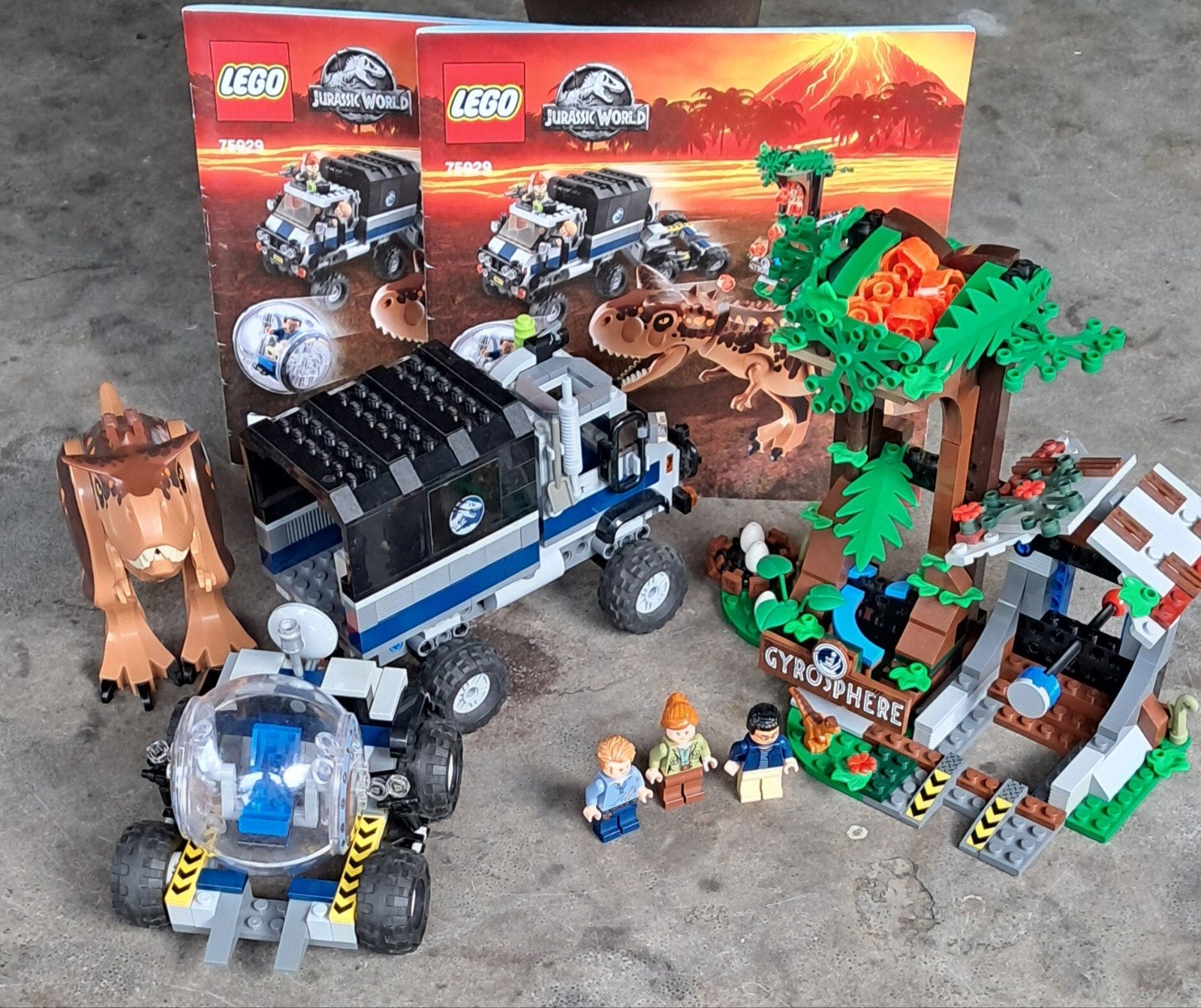 LEGO Jurassic World 75929 Carnotaurus Gyrosphere Ontsnapping, Ophalen of Verzenden, Zo goed als nieuw, Overige merken