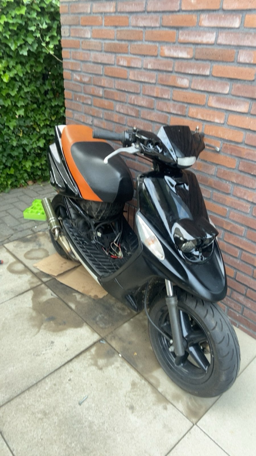 Yamaha Booster 70cc, Fietsen en Brommers, Ophalen, Zo goed als nieuw, Tweetakt, Aerox