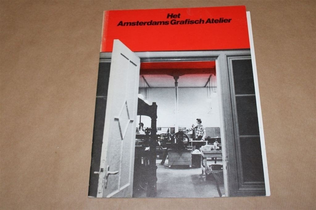 Het Amsterdams Grafisch Atelier., Ophalen of Verzenden, Gelezen