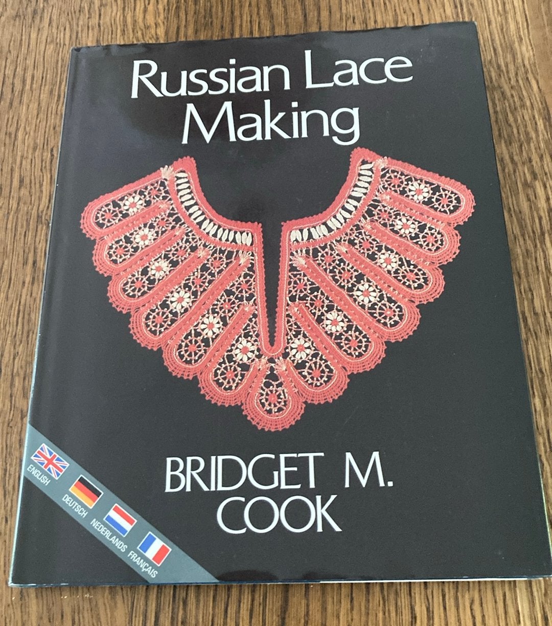 Russian Lace Making, Ophalen of Verzenden, Zo goed als nieuw, Boek of Tijdschrift