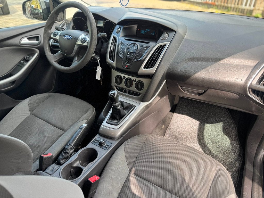 Ford Focus Wagon 1.0 EcoBoost Edition Nwe Distributie Airco, Euro 5, Gebruikt, Zwart, Zwart
