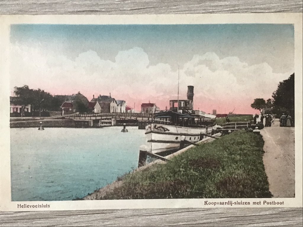 Ansicht Hellevoetsluis Koopvaardij-sluizen met Postboot 1916, Verzamelen, Ophalen of Verzenden, Voor 1920, Gelopen, Zuid-Holland