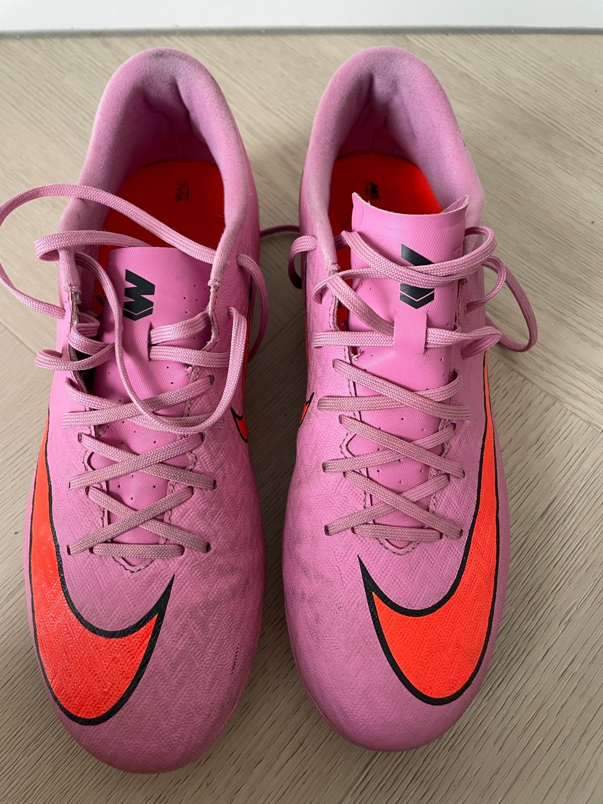 Nike Mercurial Voetbalschoenen - Maat 41 (US 8), Maat XS of kleiner, Ophalen, Gebruikt, Schoenen