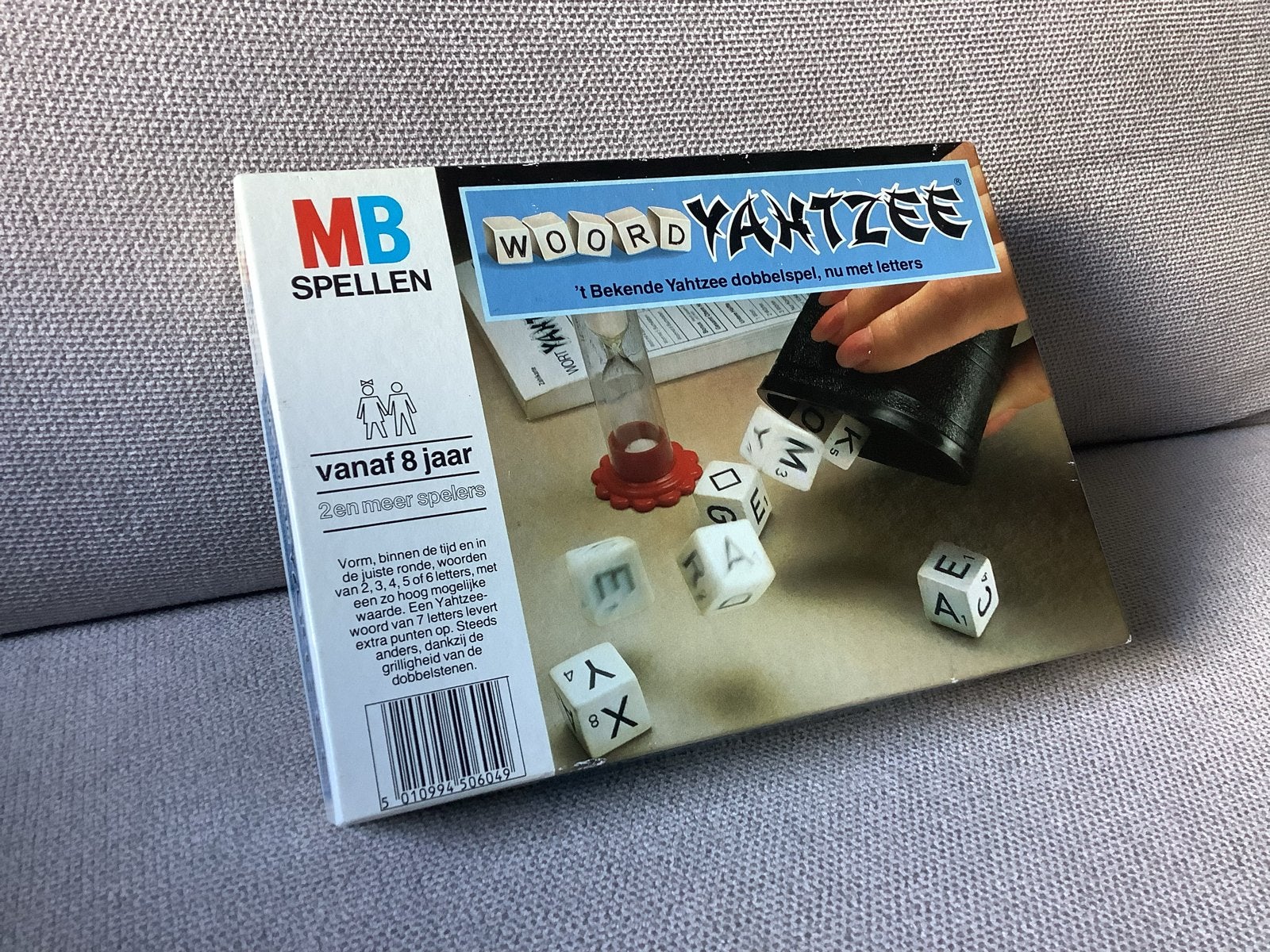 Woord Yahtzee - Het bekende dobbelspel, nu met letters!, Hobby en Vrije tijd, Gezelschapsspellen | Bordspellen, Een of twee spelers