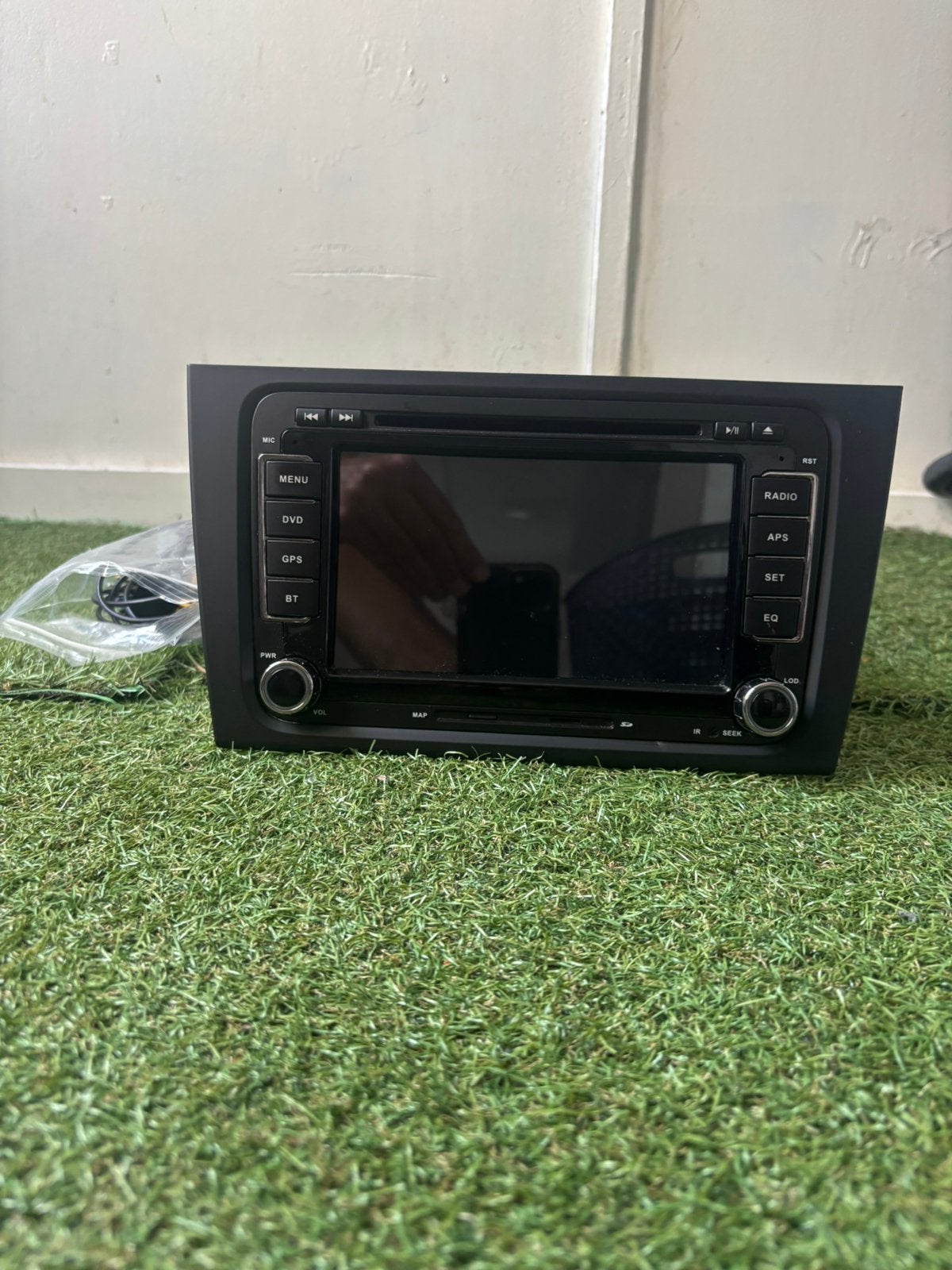 Auto radio/DVD – USB – Navigatie – Bluetooth golf 6 2012, Auto diversen, Ophalen of Verzenden, Zo goed als nieuw