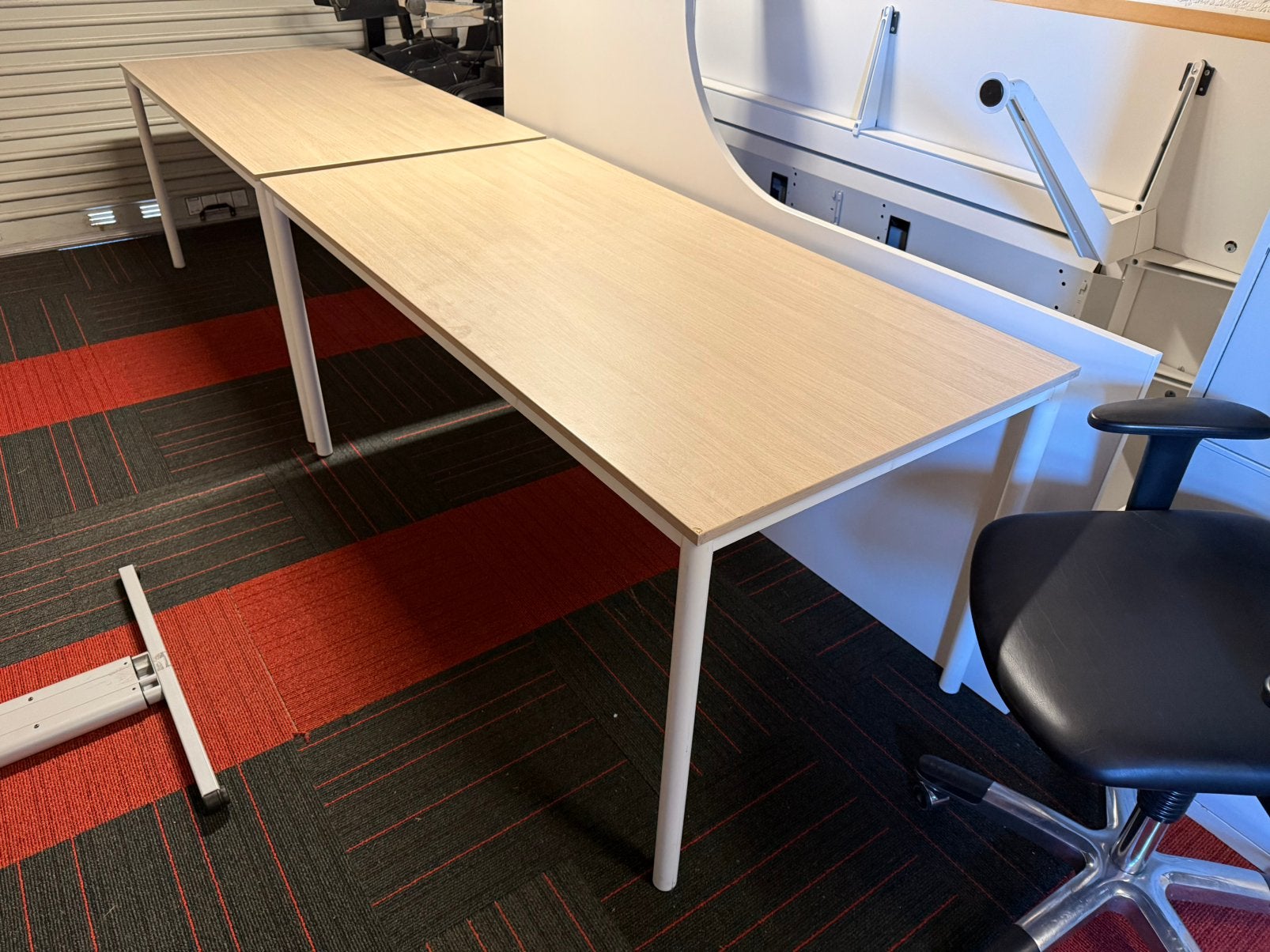 Ahrend vergadertafel / kantinetafel, Huis en Inrichting, Ophalen, Kantoorbaas, Kantoorbaas, Kantoorbaas
