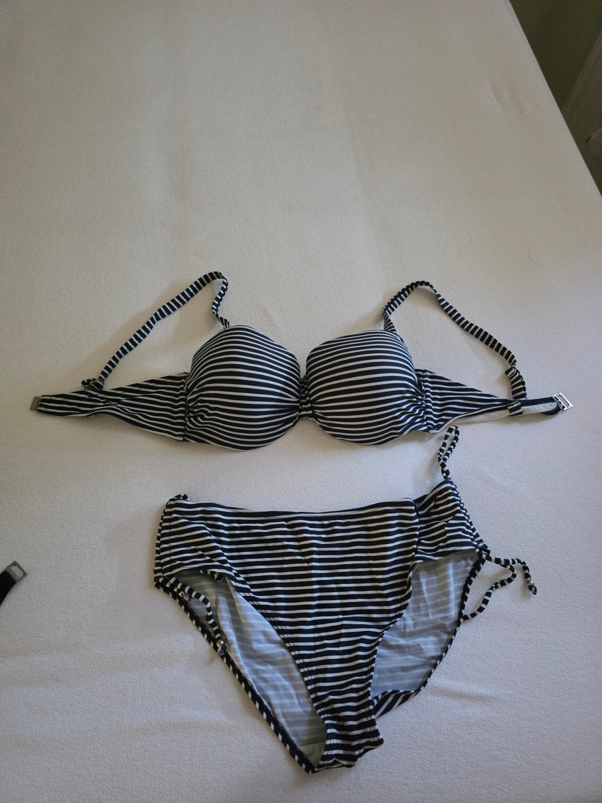 bikini 85D donkerblauw, Kleding | Dames, Badmode en Zwemkleding, Ophalen of Verzenden, Zo goed als nieuw, Zwart, Bikini