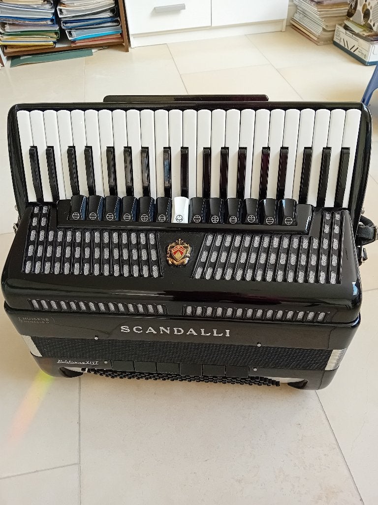 Accordeon, Muziek en Instrumenten, Accordeons, Ophalen, Scandalli, Met koffer, Toetsaccordeon