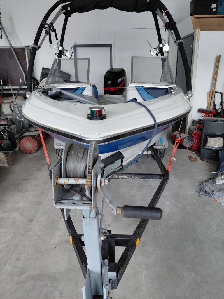 Bayliner Capri 1500 met Mercury buitenboordmotor, Watersport en Boten, Speedboten, Ophalen, Gebruikt, 70 tot 120 pk, Bayliner