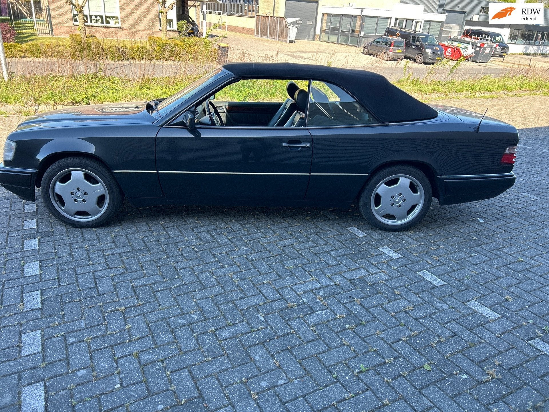 Mercedes-Benz E-klasse Cabrio geen roest, zeldzame AMG-velge, Automaat, Achterwielaandrijving, Gebruikt, Zwart