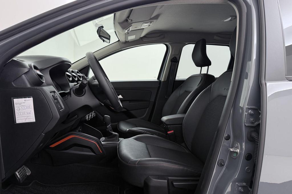Dacia Duster 1.3 TCe Extreme | Trekhaak | 360 Camera | 150 P, Gebruikt, 4 cilinders, Leder en Stof, 1242 kg