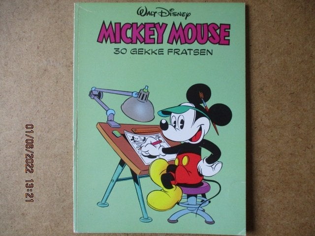 adv6623 mickey mouse 30 gekke fratsen, Eén stripboek, Ophalen, Gelezen