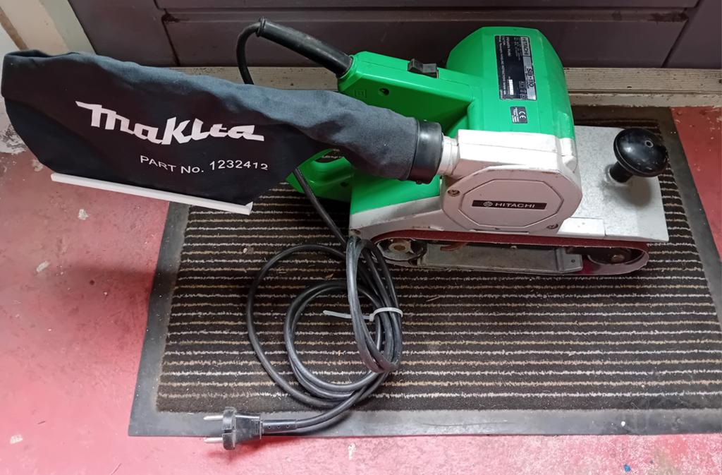 Hitachi bandschuurmachine SB 110 te koop, Ophalen of Verzenden, 600 tot 1200 watt, Bandschuurmachine