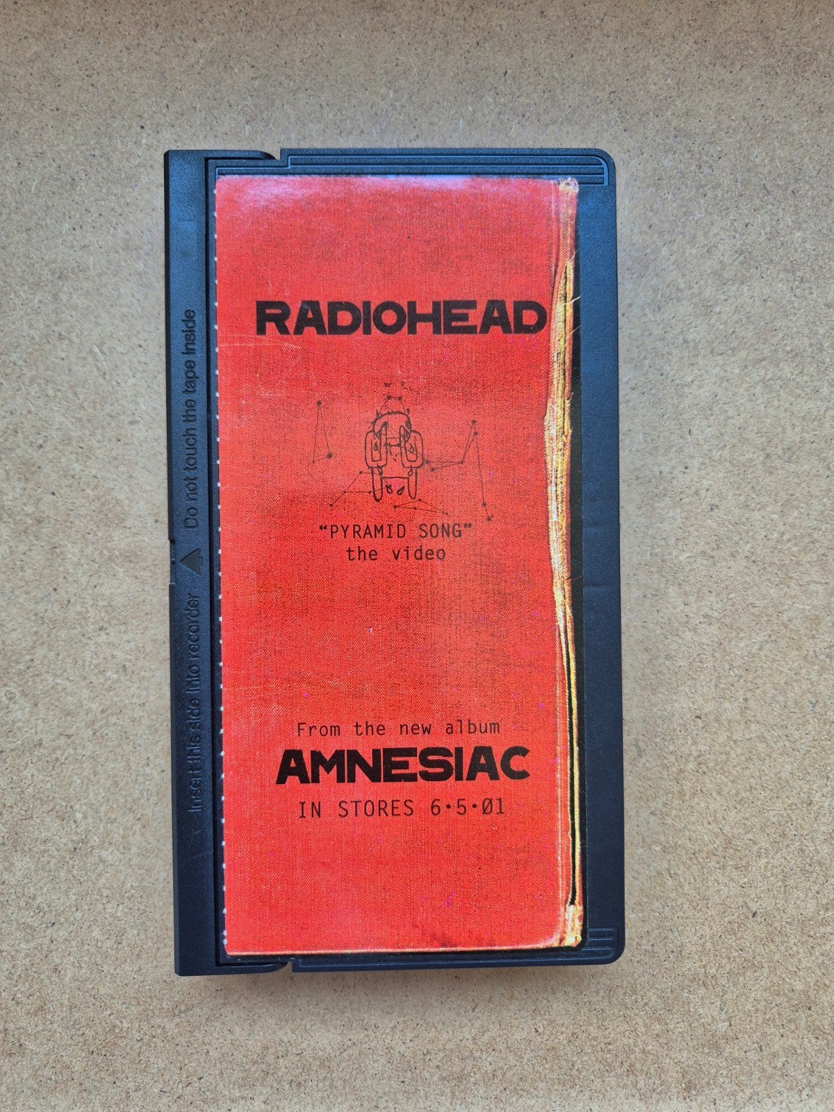 Radiohead - Pyramid Song Promo VHS uit 2001, Muziek, Alle leeftijden, Ophalen of Verzenden, VHS