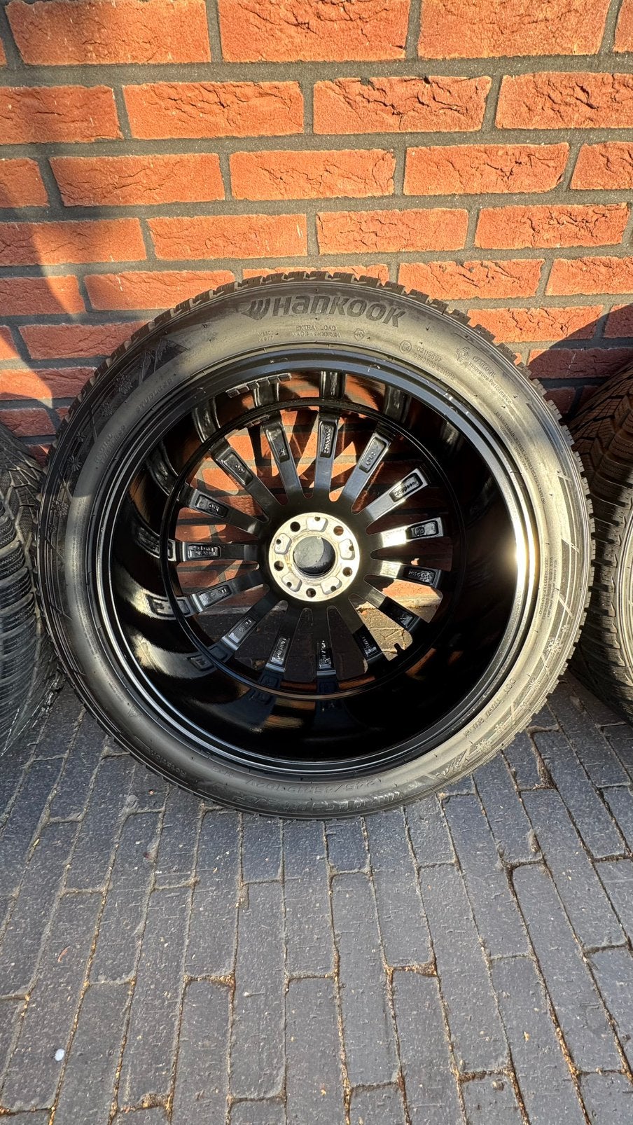 Foto 13 van Mini Countryman U25 Hankook winterset 245/45R19 Als Nieuw!!!