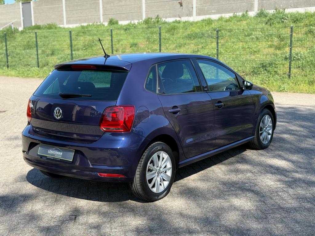 Volkswagen Polo 1.0 High Line STOELVERW I PDC I ZEER MOOI I, Voorwielaandrijving, Gebruikt, 1011 kg, Blauw