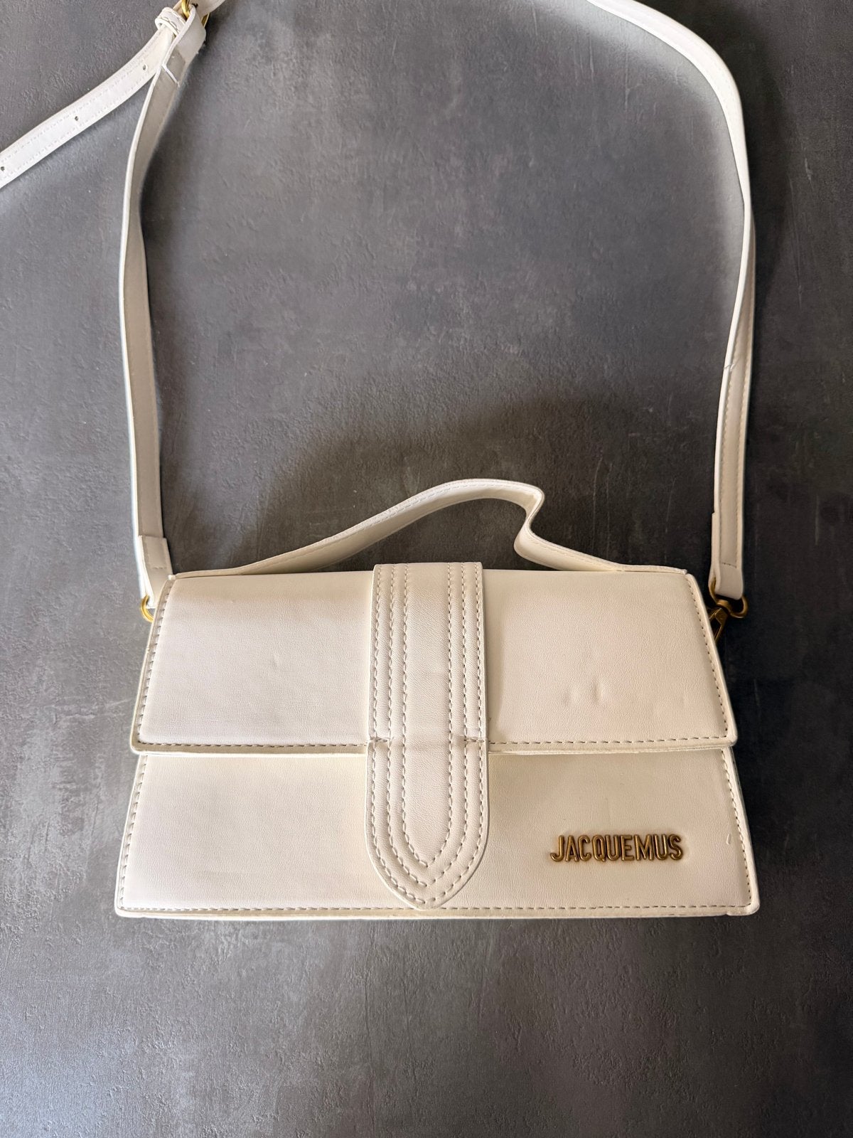Witte schoudertas in Jacquemus-stijl - Nieuw en ongebruikt, Ophalen of Verzenden, Nieuw, Wit, Schoudertasje