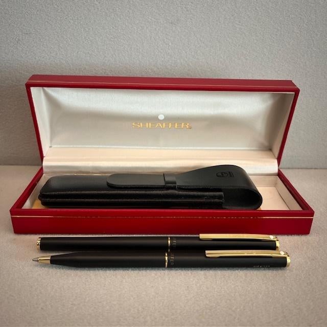 Sheaffer Pennenset – Gegraveerd Philips – In Etui, Verzamelen, Pennenverzamelingen, Overige merken, Pennenset, Ophalen of Verzenden
