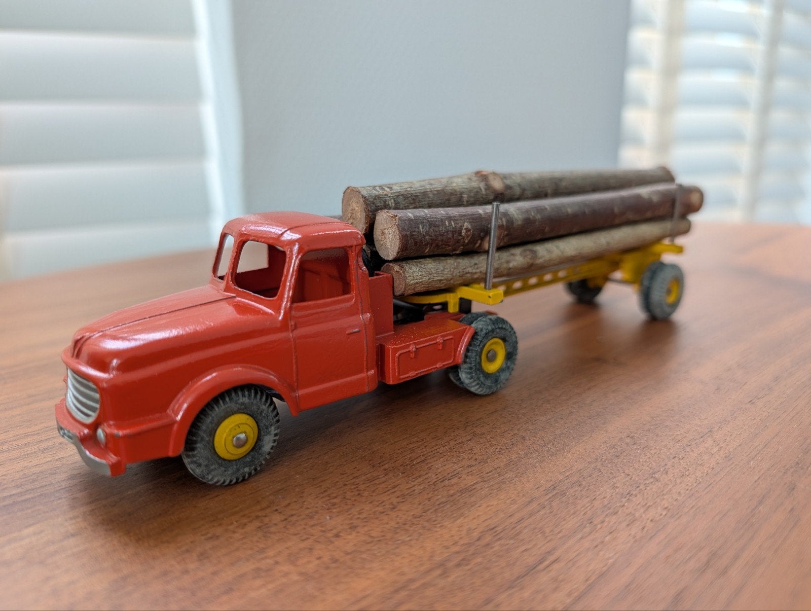 Dinky Toys Willeme Houttruck - Vintage, met originele doos!, Ophalen of Verzenden, Gebruikt, Auto, Dinky Toys