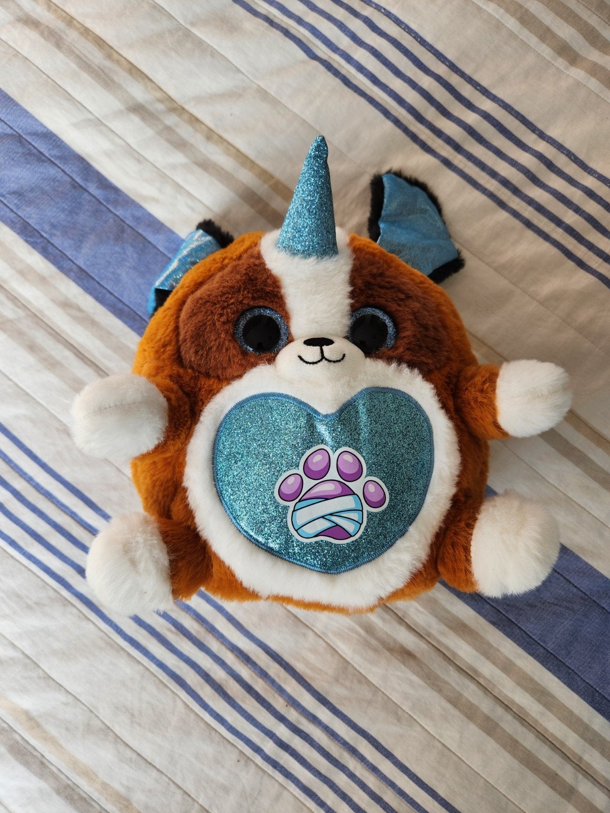 Rainbocorns Puppy Corn Surprise knuffel met 2 stickers, Overige merken, Overige karakters, Zo goed als nieuw, Klein (minder dan 20 cm)