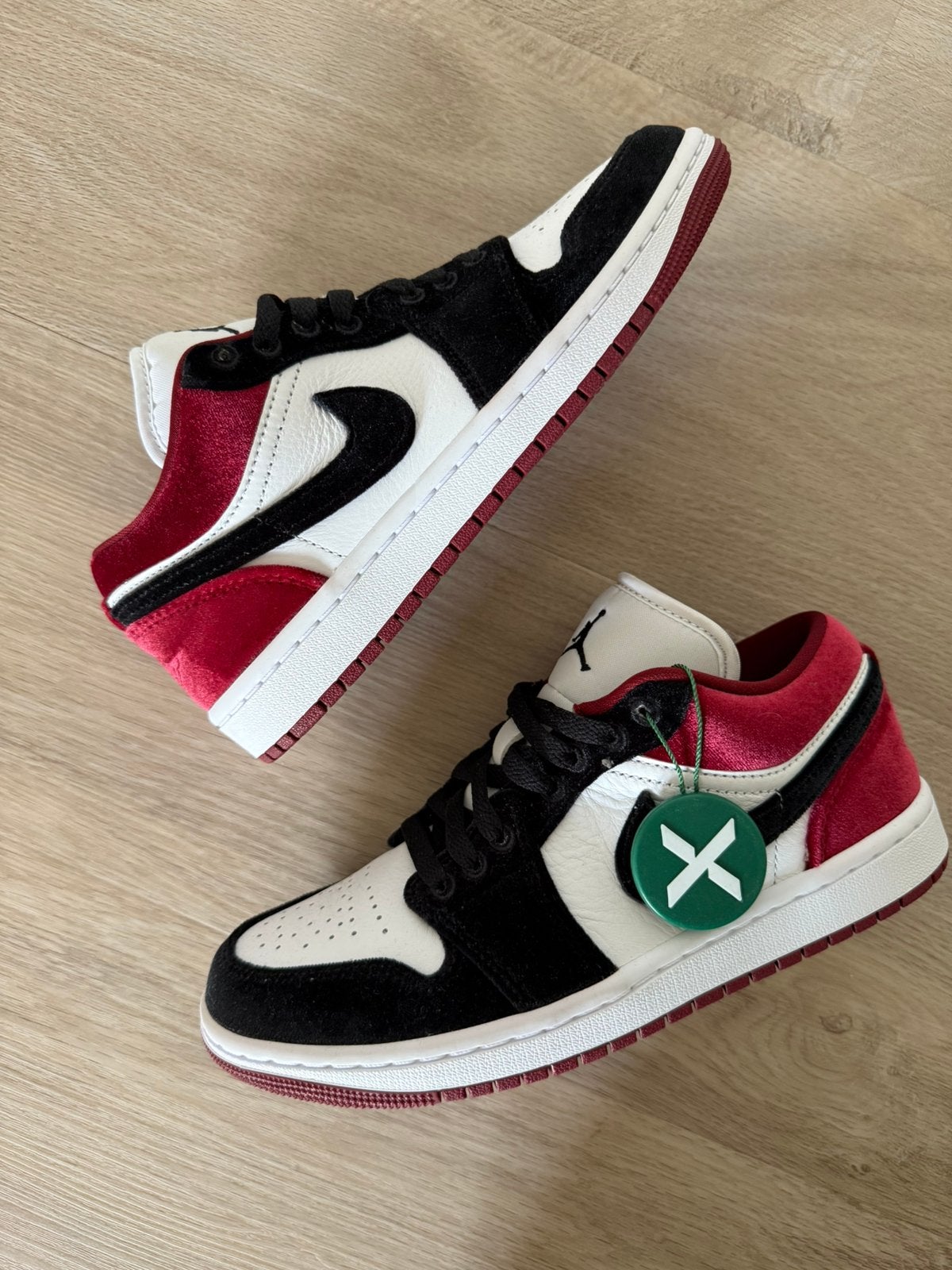 Nike jordan 1 low maat 37,5 (past ook met 38), Kleding | Dames, Schoenen, Overige kleuren, Nieuw, Ophalen of Verzenden, Sneakers of Gympen