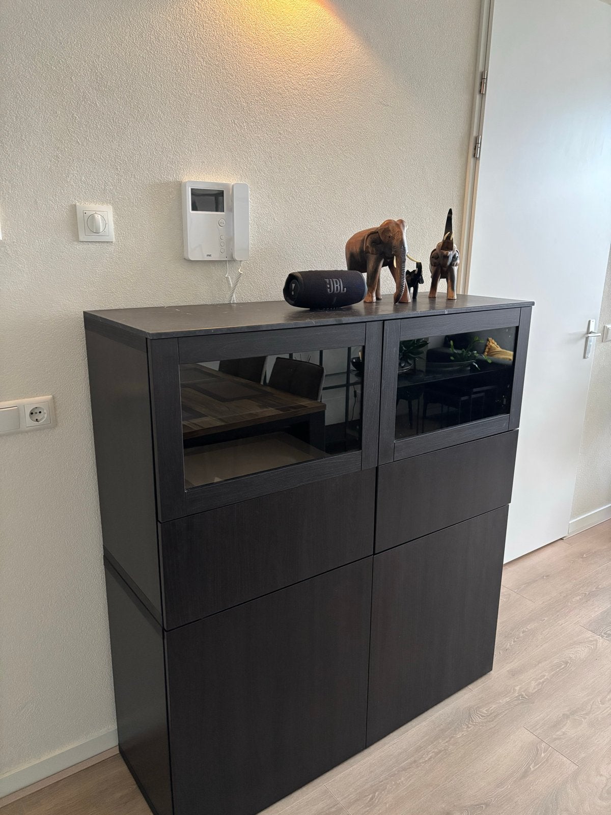 IKEA Besta Kast Zwart Eiken - L:120, B: 43, H: 130 cm, Huis en Inrichting, Kasten | Overige, Ophalen, Zo goed als nieuw
