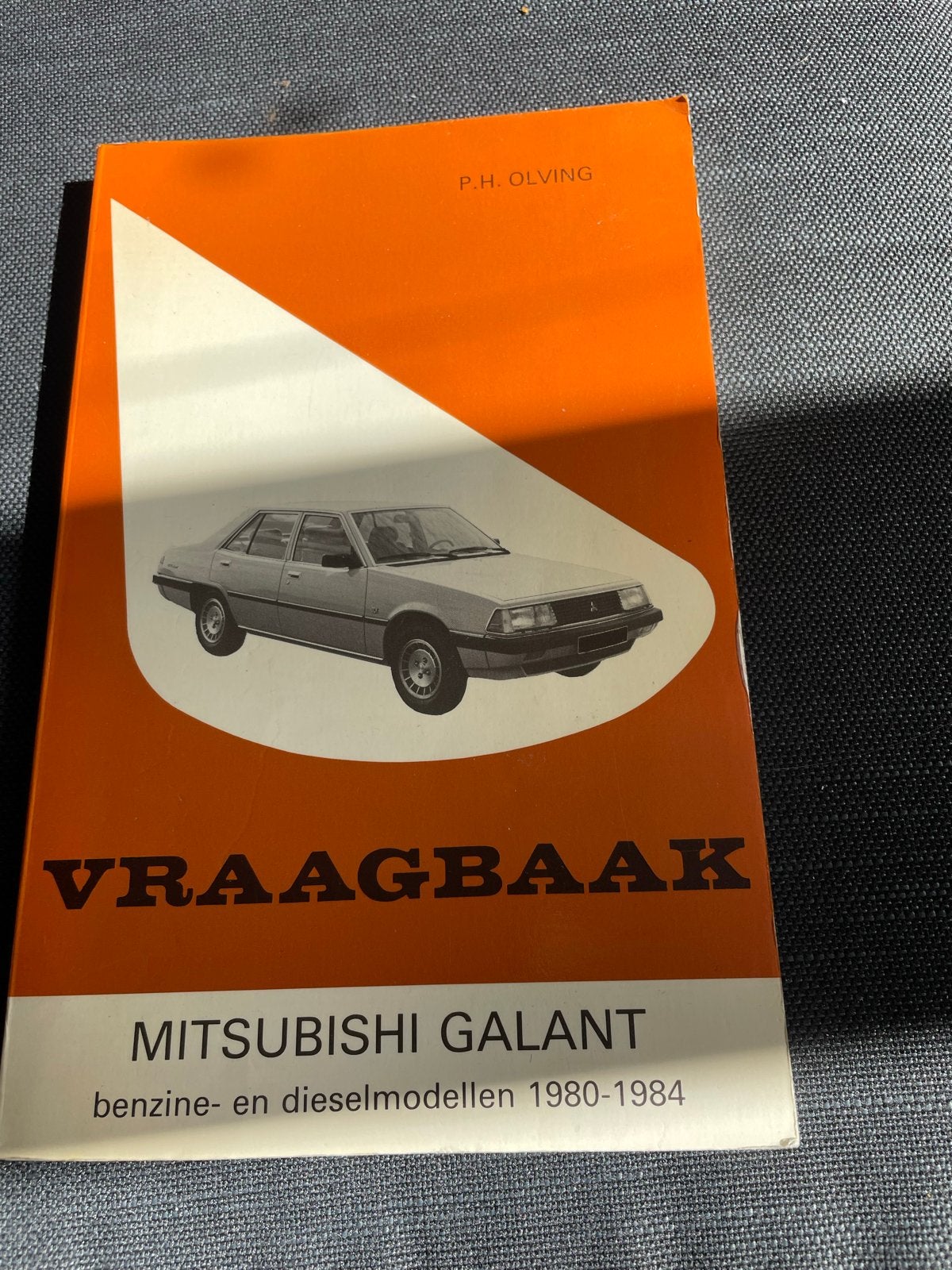 Vraagbaak Mitsubishi Galant (1980-1984) - Benzine/Diesel, Boeken, Ophalen of Verzenden, Gelezen, Mitsubishi
