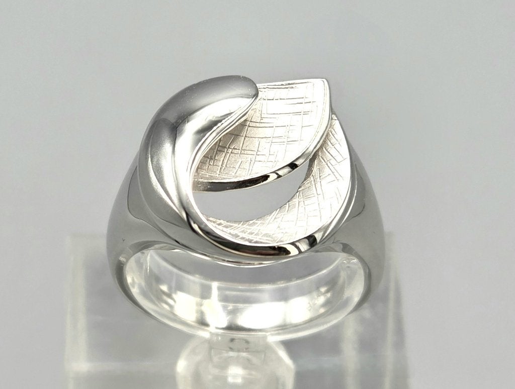 Prachtige zilveren ring. 2026/336