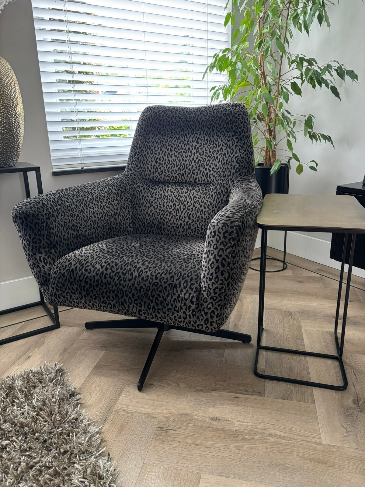 Hele mooie fauteuil met bijzettafeltje, Huis en Inrichting, Ophalen, 75 tot 100 cm, Zo goed als nieuw, Stof