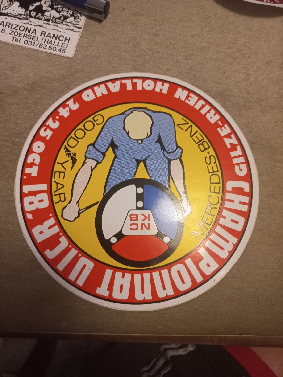 Vintage Sticker: Kampioenschap Gilze-Rijen Holland 1981, Verzamelen, Stickers, Ophalen of Verzenden, Gebruikt