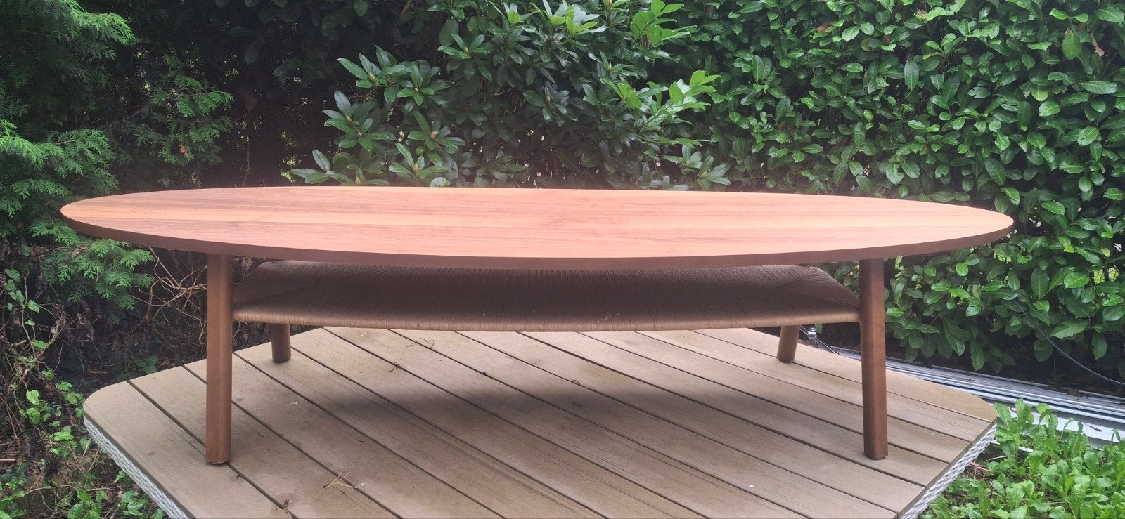 IKEA STOCKHOLM salontafel - Ovaal, walnootfineer, Huis en Inrichting, Tafels | Salontafels, Ophalen, Gebruikt, Modern, Scandinavisch