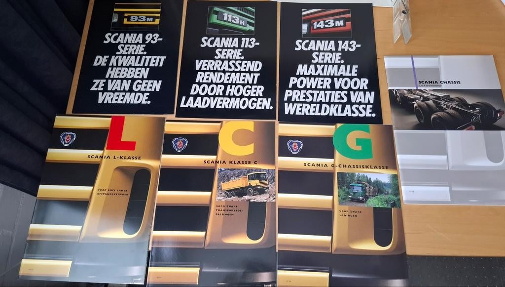 Brochures Scania 93, 113, 143, L, C, G klasse, chassis, Boeken, Ophalen of Verzenden, Zo goed als nieuw