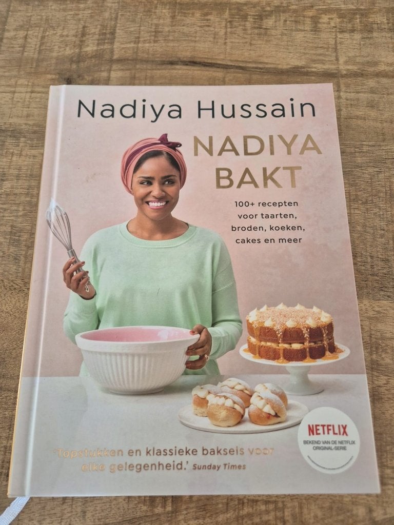 Nadiya Bakt: 100+ recepten voor taarten, broden en meer, Nieuw, Nadiya Hussain, Overige gebieden, Ophalen