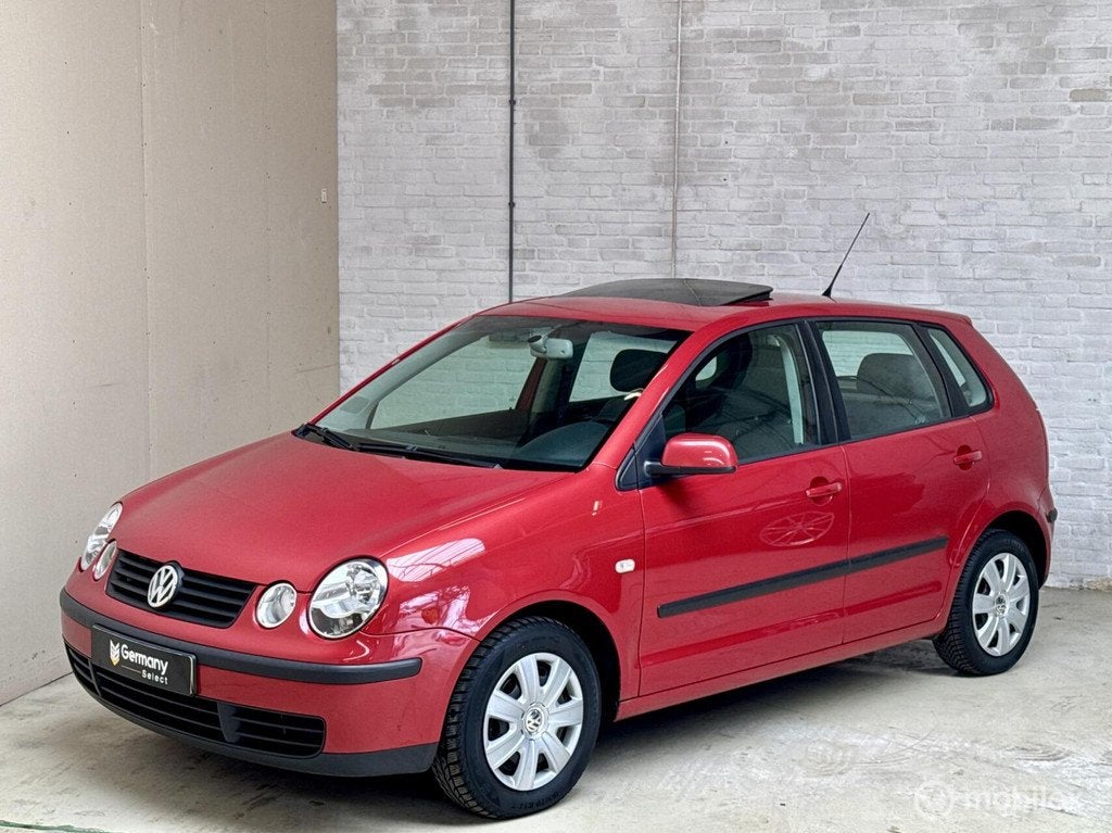 Volkswagen Polo 1.4-16V Highline Automaat | Schuifdak | CV, Stof, Gebruikt, 49 €/maand, Origineel Nederlands