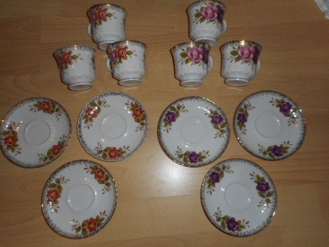 Vintage  Winterling theekopjes en schotels met bloemmotief, Ophalen of Verzenden