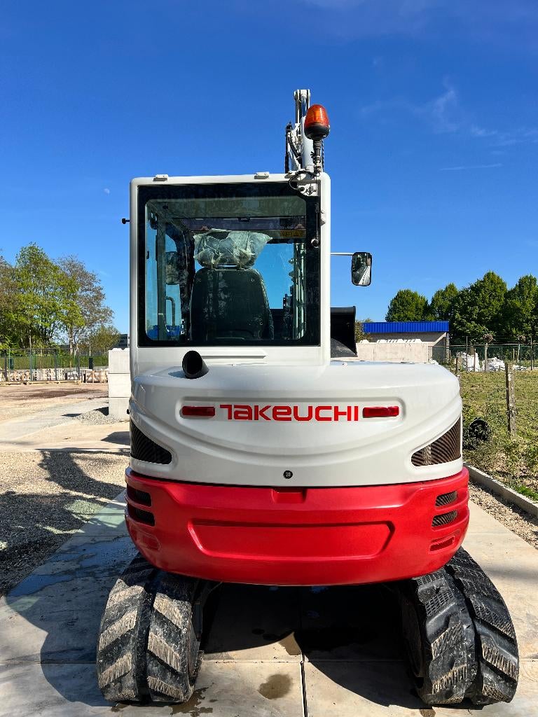 Takeuchi TB250-2 minigraver nieuwstaat, Zakelijke goederen, Machines en Bouw | Kranen en Graafmachines, Ophalen, Graafmachine
